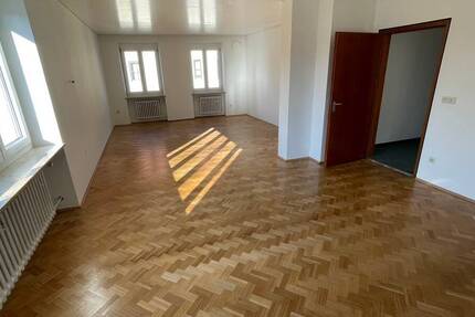 Wohnung Schrobenhausen - 3 Zimmer, 115 m&sup2;, 1.230&euro; | Angebot:26439172