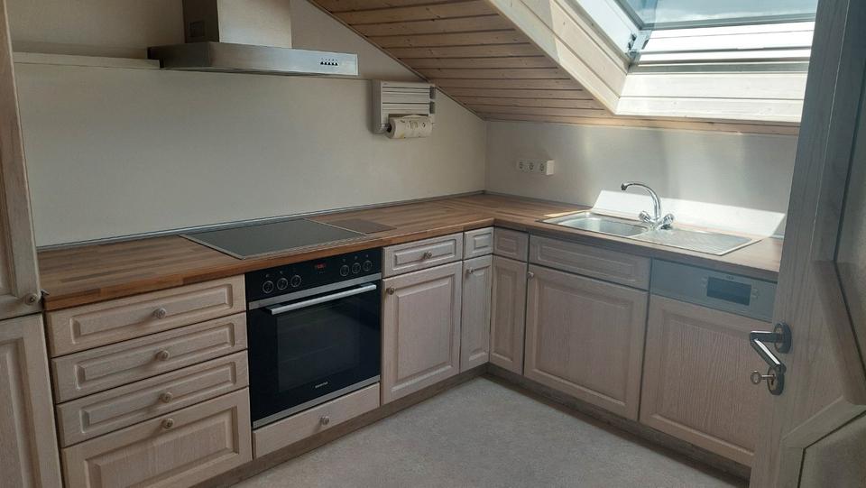 Dachgeschoßwohnung Reichertshofen - 3 Zimmer, 95 m&sup2;, 900&euro; | Angebot:26150610