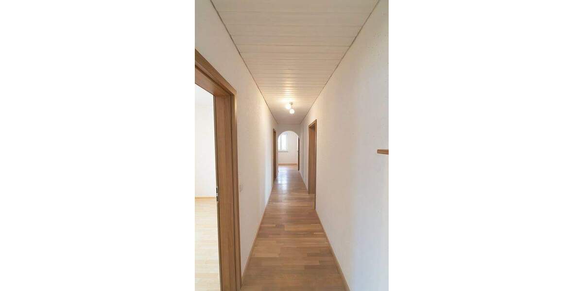 Etagenwohnung Großmehring - 3 Zimmer, 115 m&sup2;, 1.200&euro; | Angebot:25768769