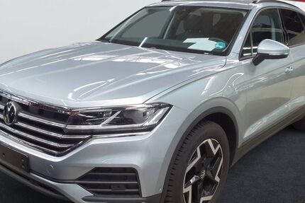 VW Touareg 28.500 km 52.120 &euro; Mainburg 84048