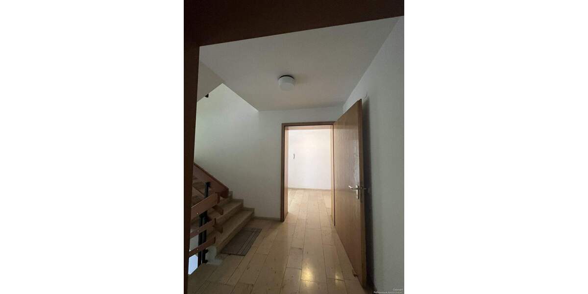 Mehrfamilienhaus, Wohnhaus Kipfenberg Grösdorf - 9 Zimmer, 211 m&sup2;, 590.000&euro; | Angebot:25701125