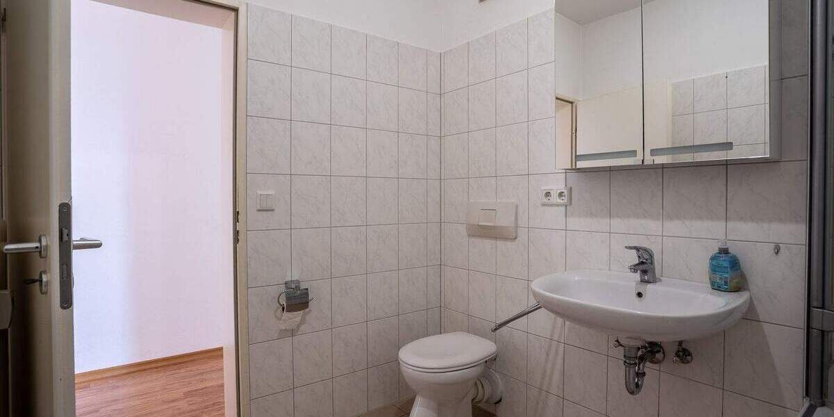 Etagenwohnung Neuburg an der Donau Neuburg - 3 Zimmer, 89 m&sup2;, 260.000&euro; | Angebot:25798765