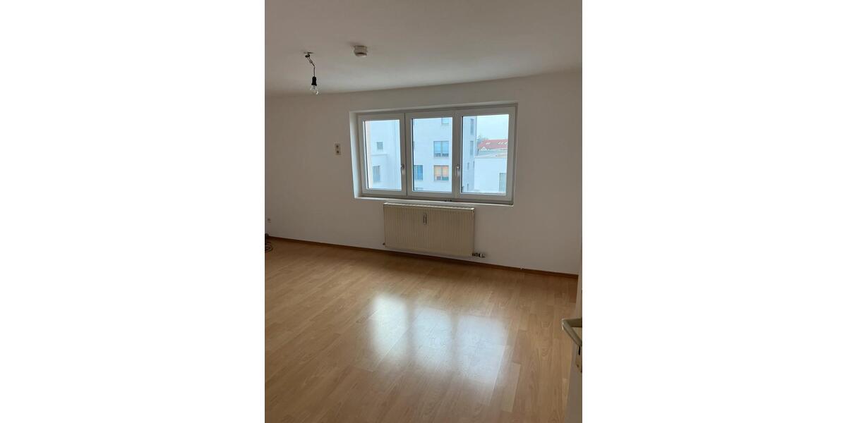 Dachgeschoßwohnung Ingolstadt Münchener Straße - 2 Zimmer, 50 m&sup2;, 600&euro; | Angebot:26638675