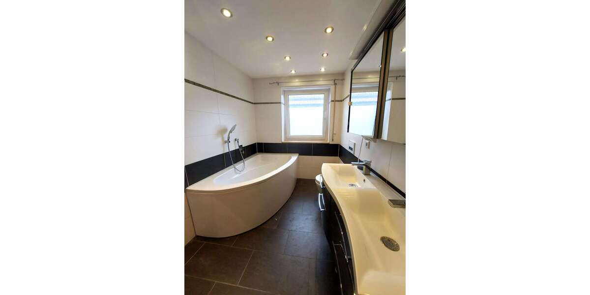 Etagenwohnung Ingolstadt Münchener Straße - 4 Zimmer, 137 m&sup2;, 450.000&euro; | Angebot:15612709