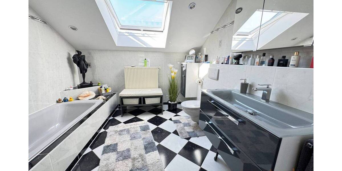 Einfamilienhaus Altmannstein Neuenhinzenhausen - 6 Zimmer, 220 m&sup2;, 680.000&euro; | Angebot:25728689