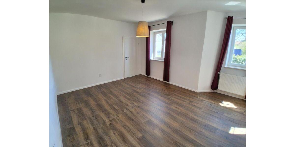 Erdgeschoßwohnung Wolnzach - 2 Zimmer, 95 m&sup2;, 1.100&euro; | Angebot:25655649