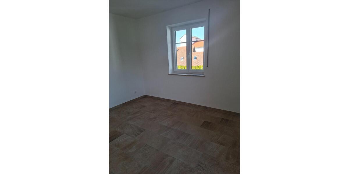 Etagenwohnung Wolnzach - 3 Zimmer, 85 m&sup2;, 790&euro; | Angebot:25256126