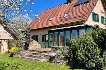 Haus Kösching - 7 Zimmer, 142 m&sup2;, 483.000&euro; | Angebot:26942044