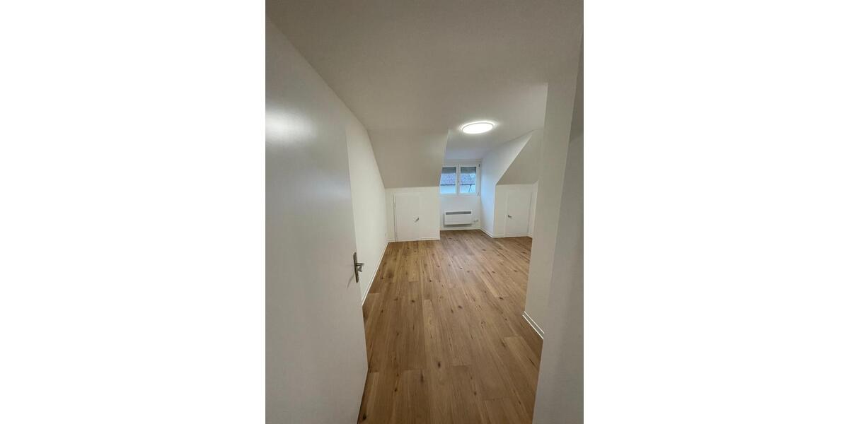 Etagenwohnung Ingolstadt Nordost - 3.5 Zimmer, 65 m&sup2;, 1.100&euro; | Angebot:26266134