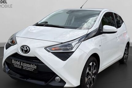 Toyota Aygo (X) 37.490 km 9.890 &euro; Ingolstadt 85055