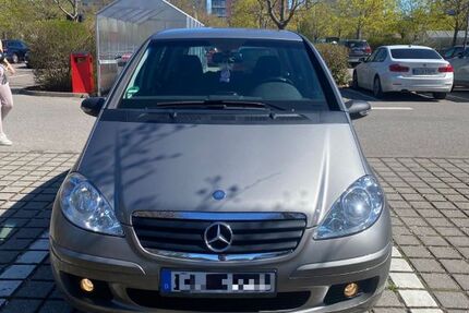 Mercedes-Benz A 180 221.957 km 2.450 &euro; Ingolstadt 85055