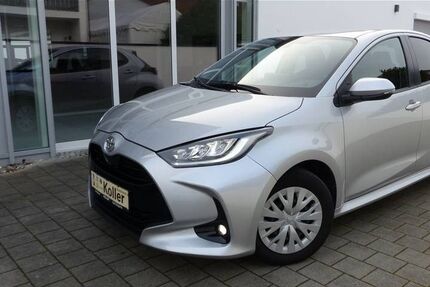 Toyota Yaris 29.950 km 16.500 &euro; Bad Gögging 93333