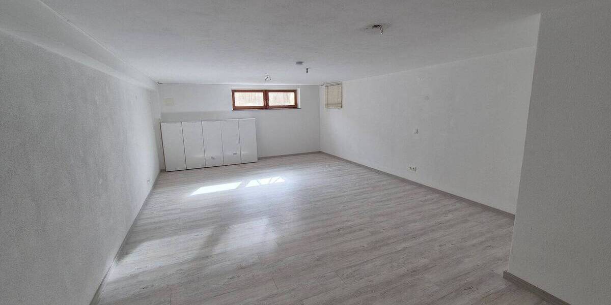 Mehrfamilienhaus, Wohnhaus Wettstetten - 4 Zimmer, 135 m&sup2;, 495.000&euro; | Angebot:26017830