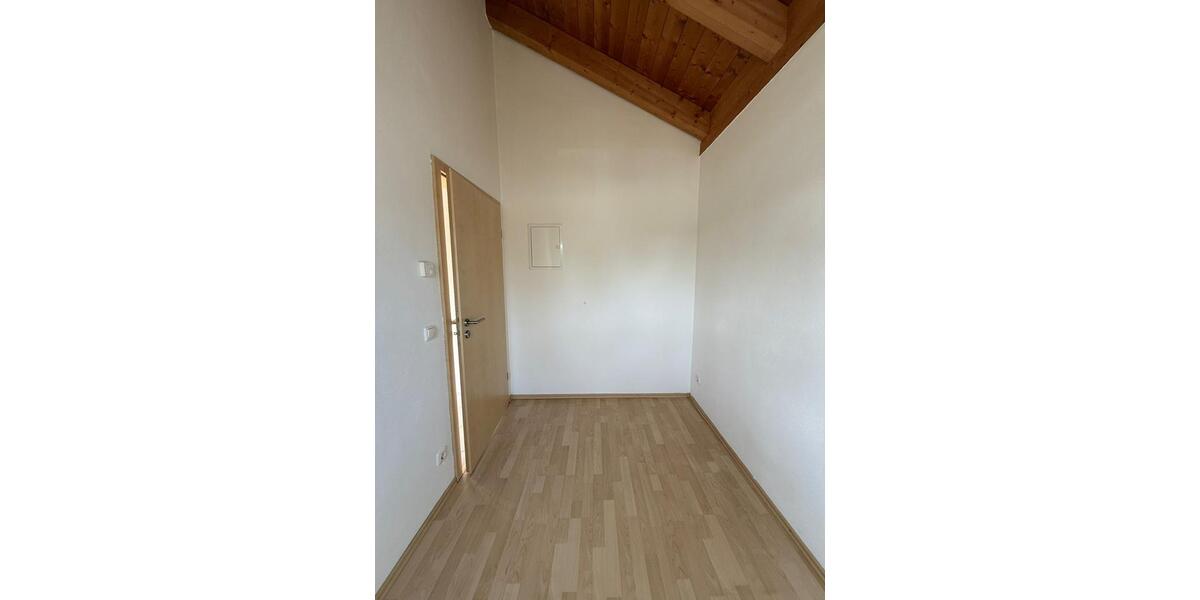 Etagenwohnung Wolnzach - 3 Zimmer, 62 m&sup2;, 700&euro; | Angebot:25945388