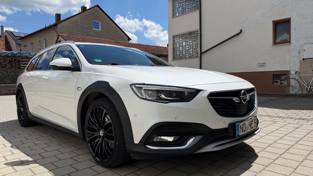 Opel Insignia 204.000 km 9.000 &euro; Manching 85077