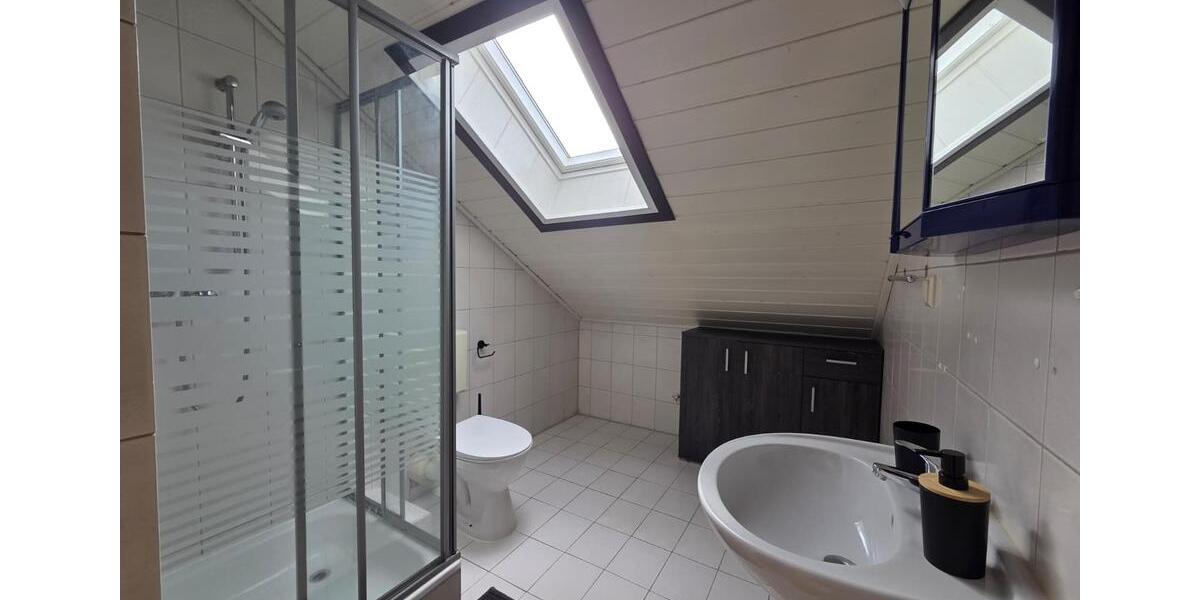 Dachgeschoßwohnung Karlskron - 2 Zimmer, 38 m&sup2;, 780&euro; | Angebot:26450012