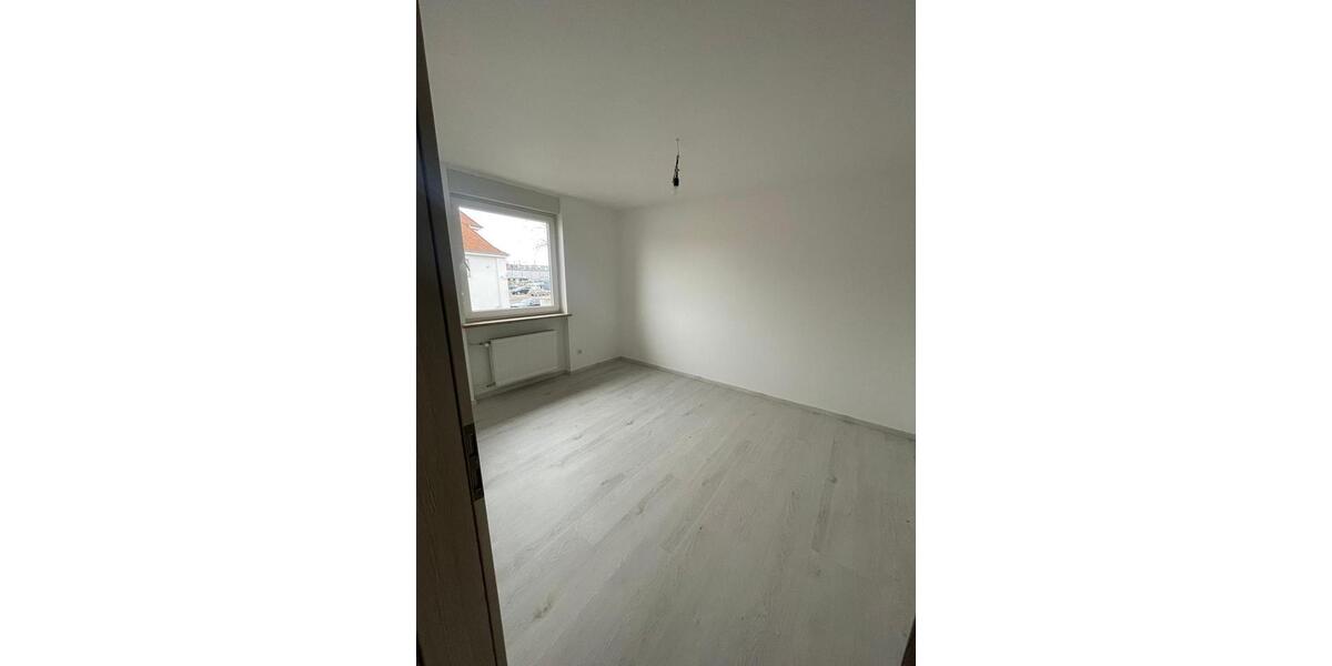 Reihenhaus Ingolstadt Friedrichshofen-Hollerstauden - 5.5 Zimmer, 150 m&sup2;, 2.500&euro; | Angebot:25922536