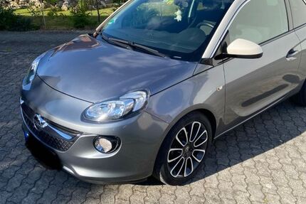 Opel Adam 107.000 km 6.500 &euro; Neustadt an der Donau 93333