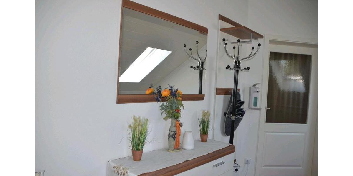 Dachgeschoßwohnung Denkendorf - 1 Zimmer, 30 m&sup2;, 650&euro; | Angebot:26323445