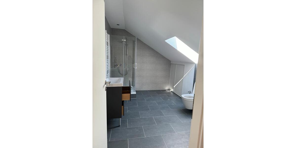 Dachgeschoßwohnung Böhmfeld - 3 Zimmer, 85 m&sup2;, 1.150&euro; | Angebot:25218988