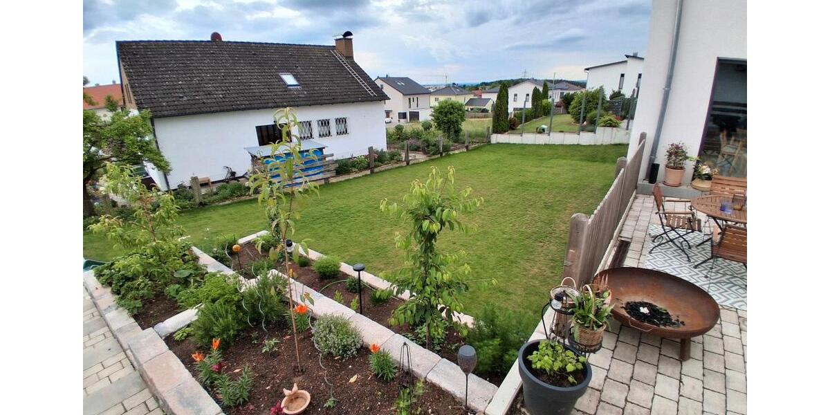 Einfamilienhaus Hepberg - 5 Zimmer, 194 m&sup2;, 3.000&euro; | Angebot:27611578