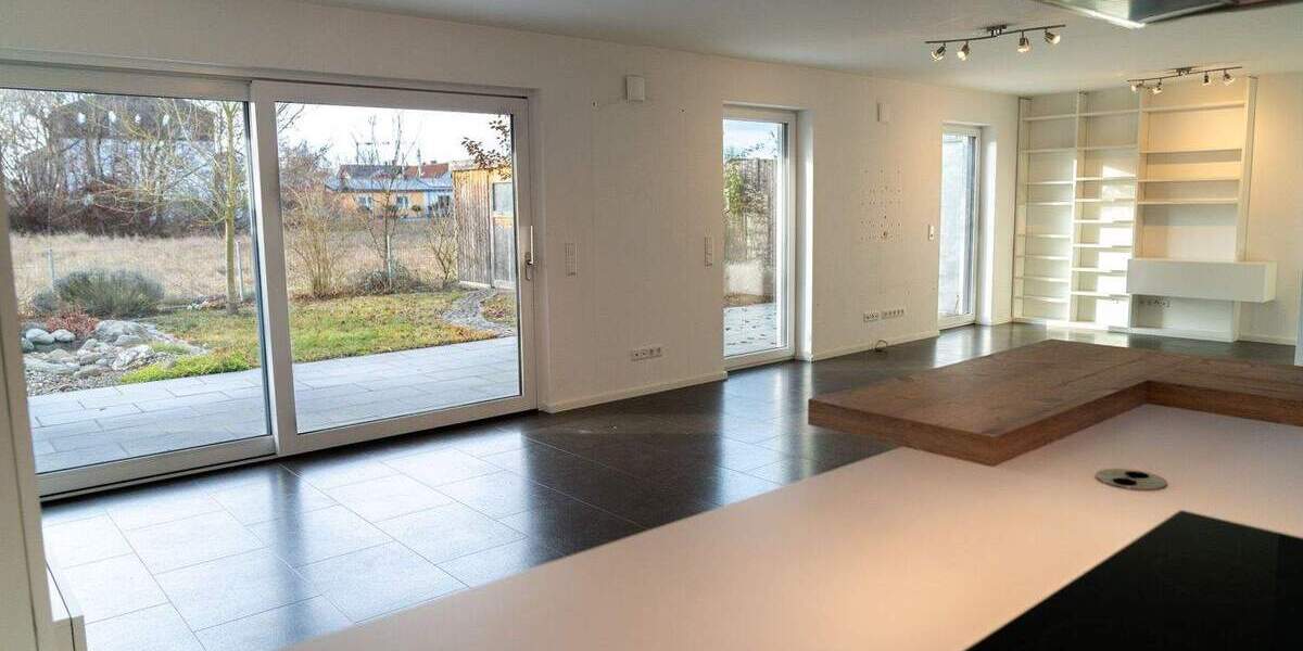 Etagenwohnung Ingolstadt Am Südfriedhof - 3 Zimmer, 98 m&sup2;, 495.000&euro; | Angebot:26489104