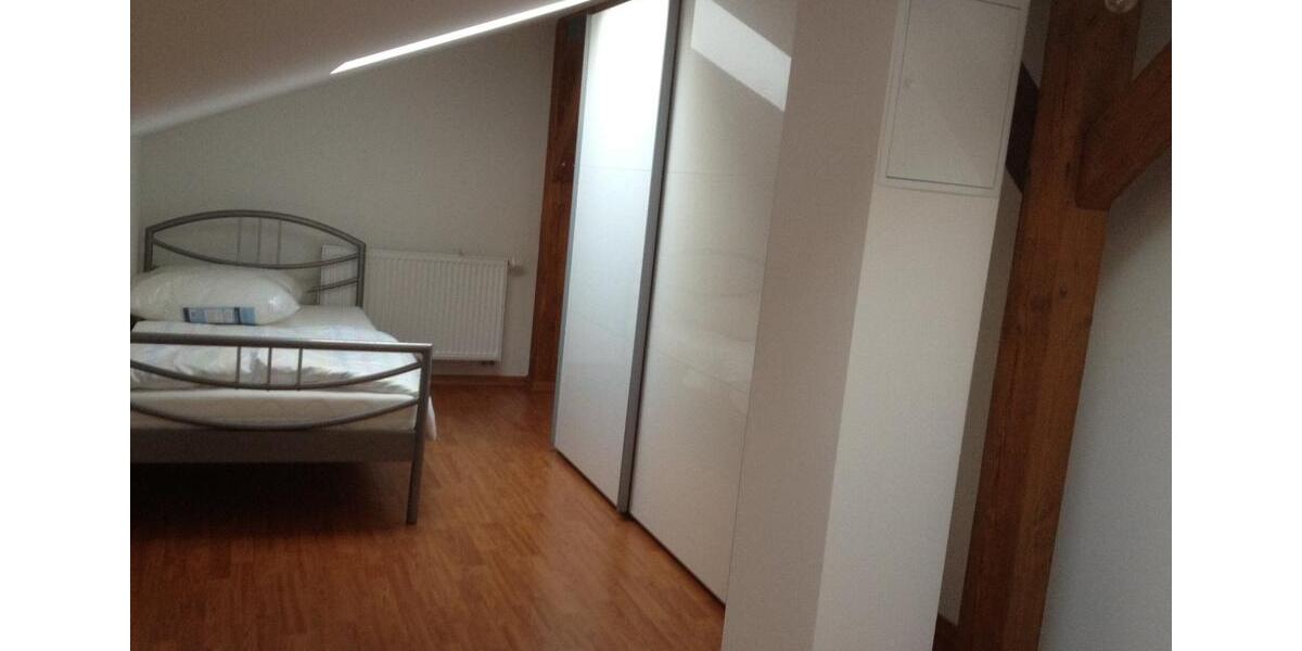 Dachgeschoßwohnung Gaimersheim - 4 Zimmer, 95 m&sup2;, 1.290&euro; | Angebot:25517203