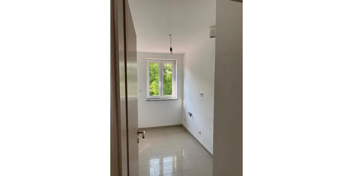 Dachgeschoßwohnung Ingolstadt Friedrichshofen-Hollerstauden - 3 Zimmer, 56 m&sup2;, 750&euro; | Angebot:25992271