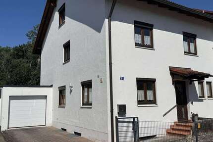 Haus Oberstimm - 6 Zimmer, 198 m&sup2;, 555.000&euro; | Angebot:25625568