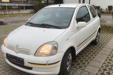 Toyota Yaris 76.749 km 2.400 &euro; Ingolstadt 85051