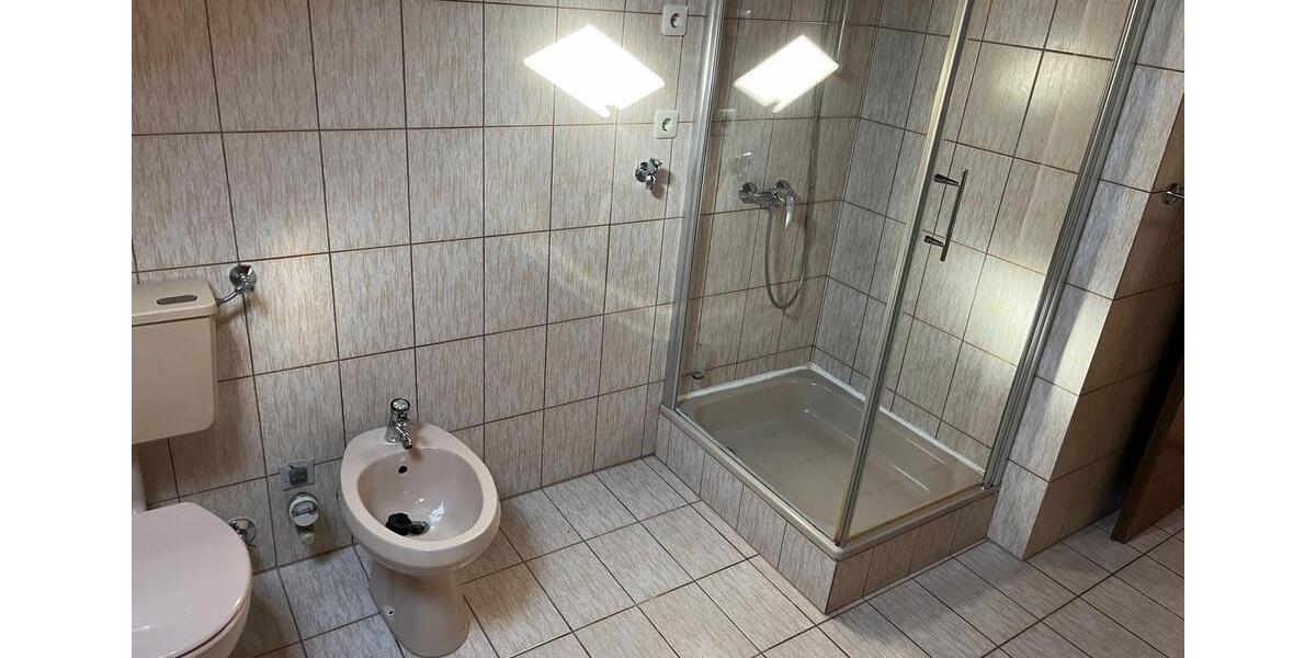 Etagenwohnung Lenting - 3 Zimmer, 130 m&sup2;, 1.400&euro; | Angebot:26060944