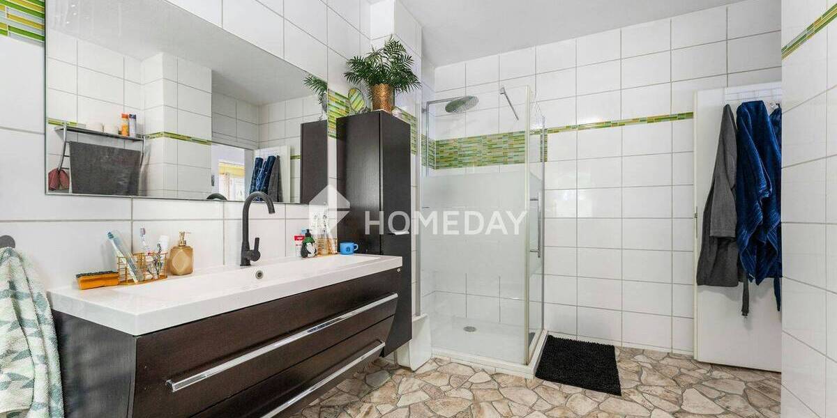 Mehrfamilienhaus, Wohnhaus Ingolstadt Nordost - 8 Zimmer, 251 m&sup2;, 998.000&euro; | Angebot:25773270