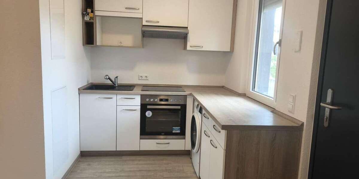 Etagenwohnung Ingolstadt Schlachthofviertel - 3 Zimmer, 51 m&sup2;, 970&euro; | Angebot:25880594