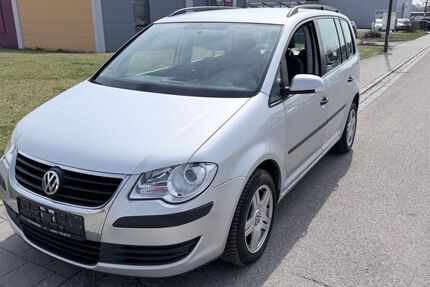 VW Touran 157.600 km 4.999 &euro; stammham 85134