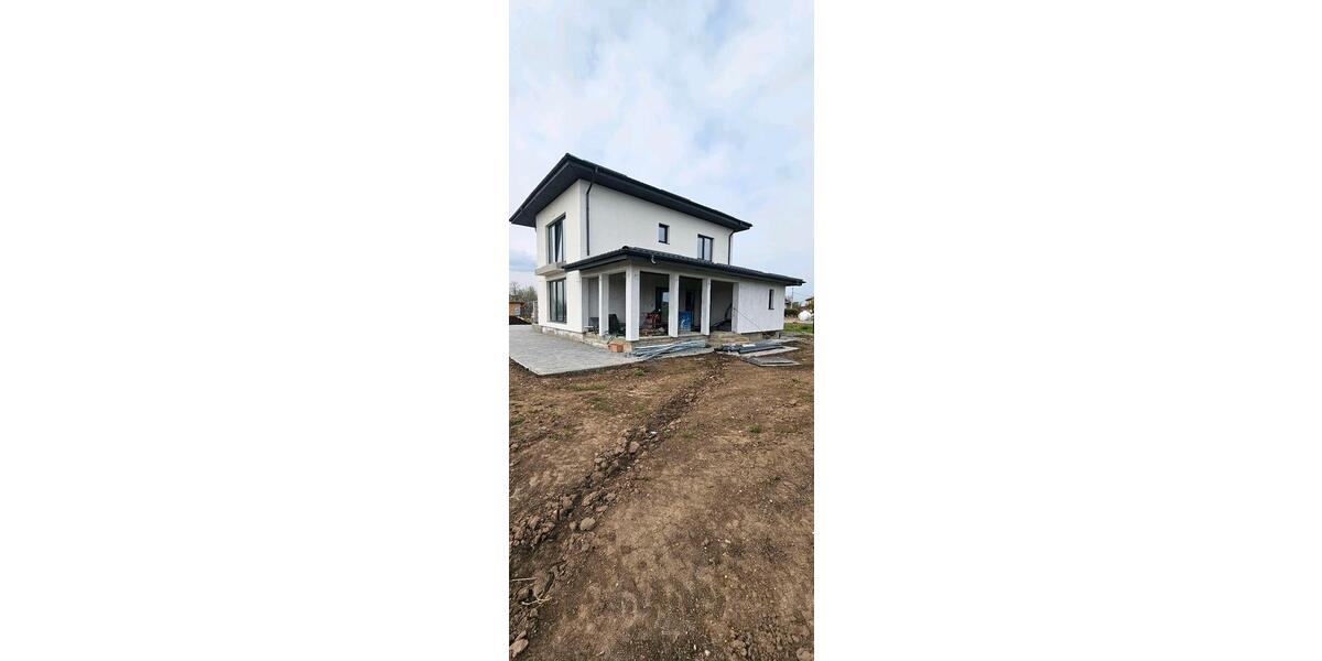 Einfamilienhaus Ingolstadt Nordost - 9 Zimmer, 180 m&sup2;, 200.000&euro; | Angebot:26619061