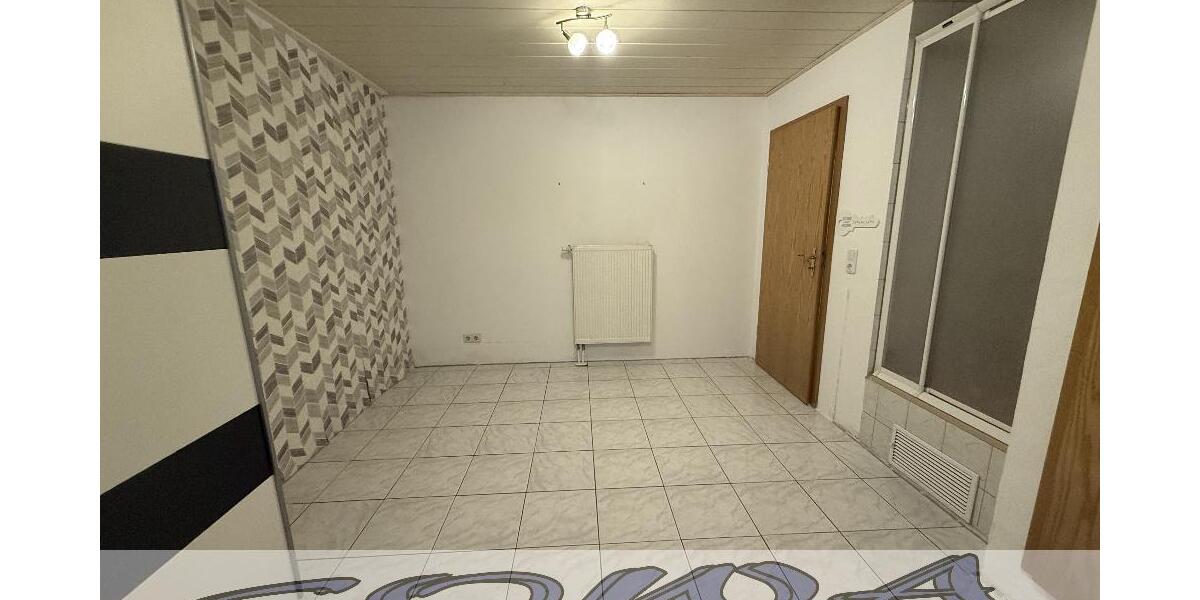 Einzugsbereit! Zentrumsnahes Einfamilienhaus mit guter Raumaufteilung und einer großen Garage im Englischen Garten in Neuburg - Ein Objekt von Ihrem Immobilienpartner SOWA Immobilien und Finanzen - Einfamilienhaus Neuburg an der Donau | Angebot:24192269