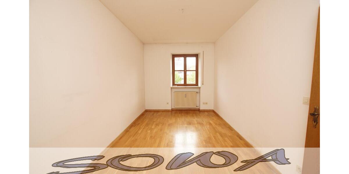 Ein Haus mit Geschichte - Mehrfamilienhaus mit 5 Wohneinheiten, zwei Garagen und Garten in zentraler Lage in Neuburg - Ein Objekt von Ihrem Immobilienpartner SOWA Immobilien und Finanzen - Mehrfamilienhaus, Wohnhaus Neuburg an der Donau | Angebot:26299734