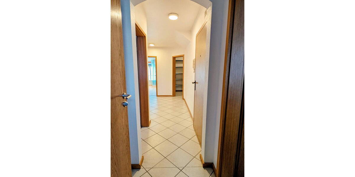 Etagenwohnung Ingolstadt - 3 Zimmer, 75 m&sup2;, 329.000&euro; | Angebot:25654282