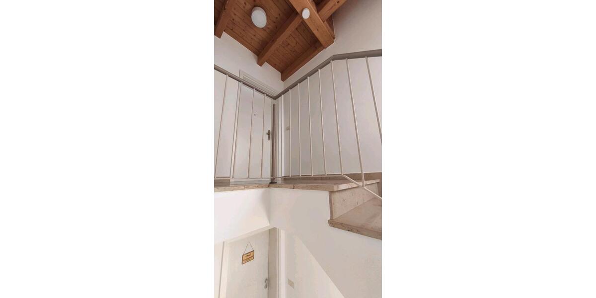 Etagenwohnung Hepberg - 3 Zimmer, 85 m&sup2;, 1.300&euro; | Angebot:27631116