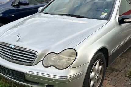 Mercedes-Benz C 200 304.154 km 2.000 &euro; Ingolstadt 85051