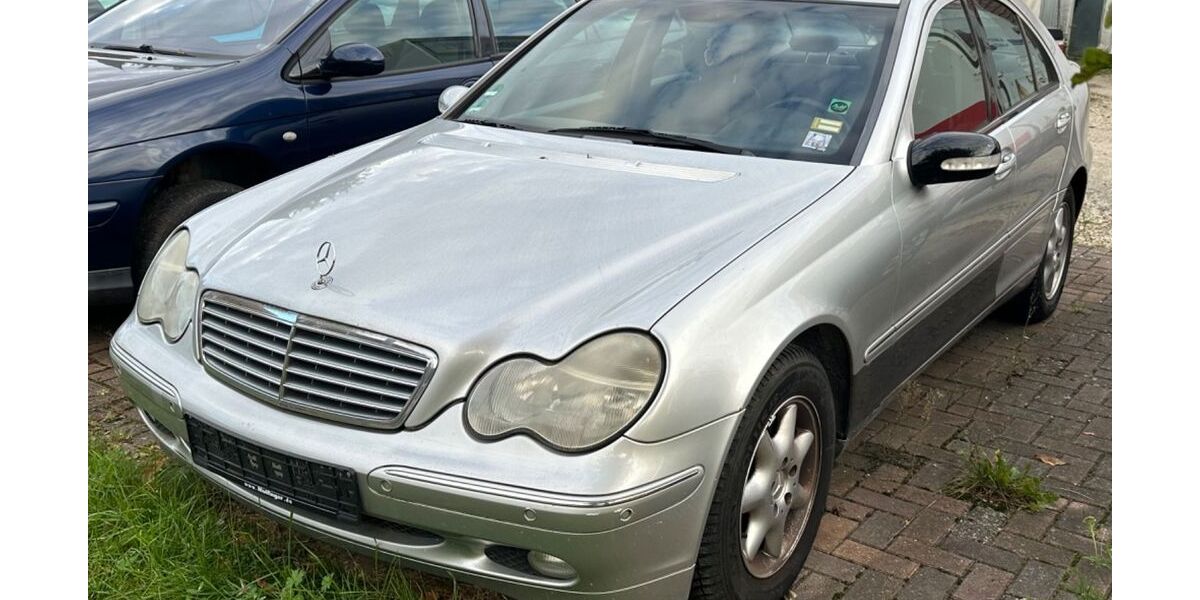 Mercedes-Benz C 200 304.154 km 2.000 &euro; Ingolstadt 85051