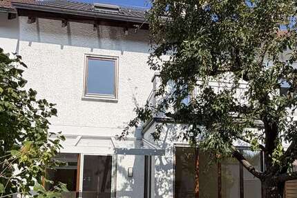 Haus Ingolstadt Südost - 5 Zimmer, 140 m&sup2;, 1.680&euro; | Angebot:27620032