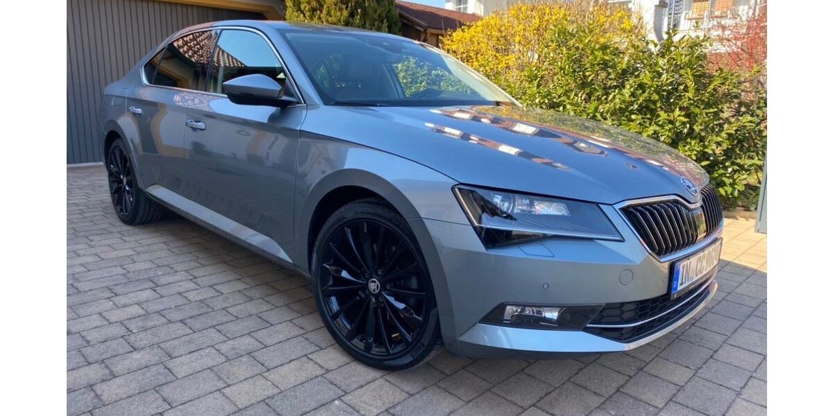 Skoda Superb 102.000 km 21.600 &euro; Ingolstadt 85051