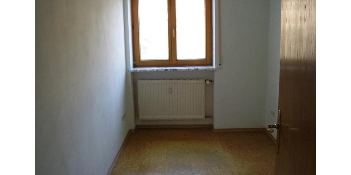 Etagenwohnung Riedenburg - 4 Zimmer, 100 m&sup2;, 300.000&euro; | Angebot:26995653