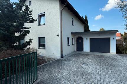 Haus Hohenwart - 4 Zimmer, 130 m&sup2;, 1.560&euro; | Angebot:26432099