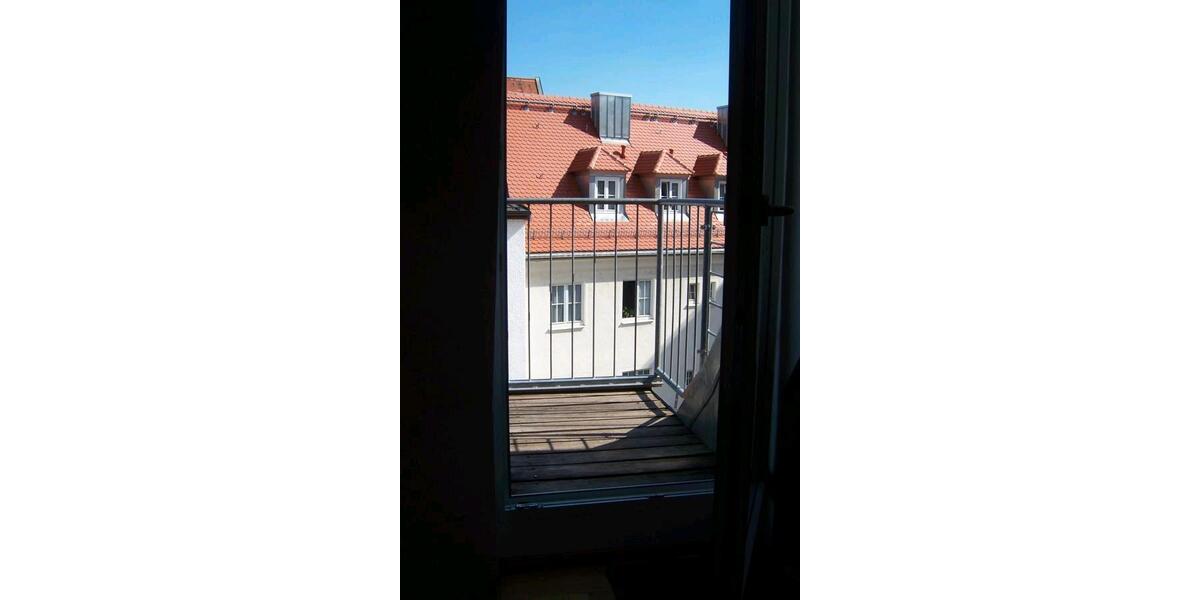 Dachgeschoßwohnung Ingolstadt - 1 Zimmer, 37 m&sup2;, 740&euro; | Angebot:25951777