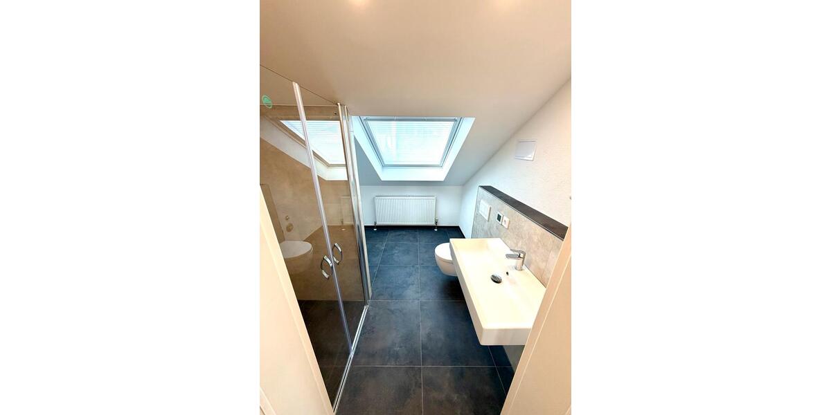 Dachgeschoßwohnung Ingolstadt Nordost - 2 Zimmer, 67 m&sup2;, 950&euro; | Angebot:26394273