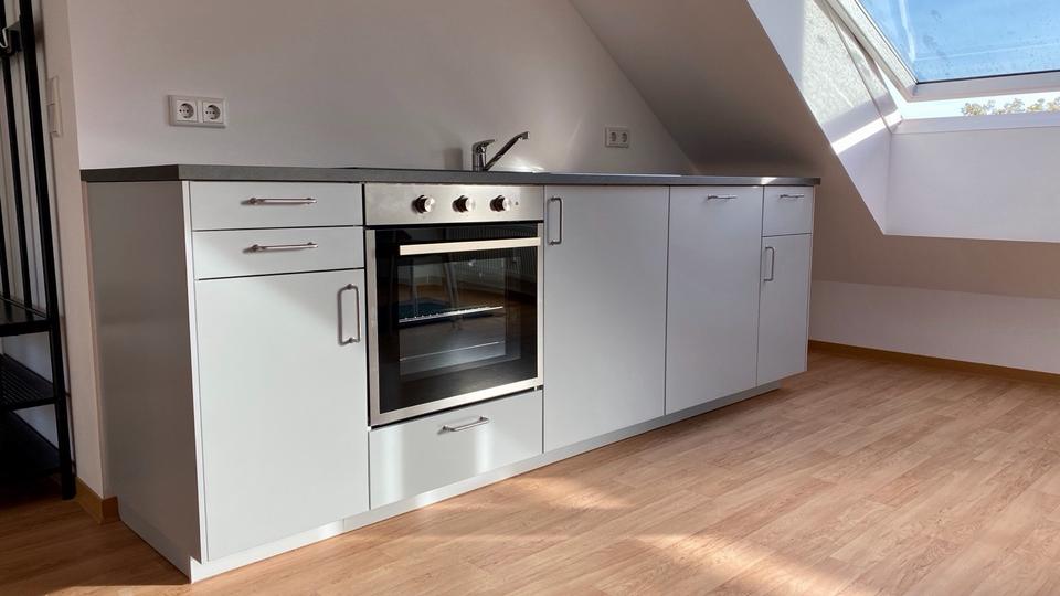 Dachgeschoßwohnung Ingolstadt Friedrichshofen-Hollerstauden - 2 Zimmer, 58 m&sup2;, 1.020&euro; | Angebot:25756829