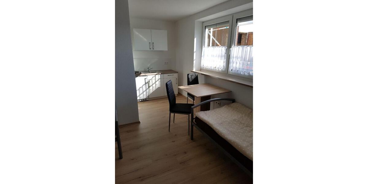 Etagenwohnung Oberhausen - 1 Zimmer, 25 m&sup2;, 330&euro; | Angebot:25981938