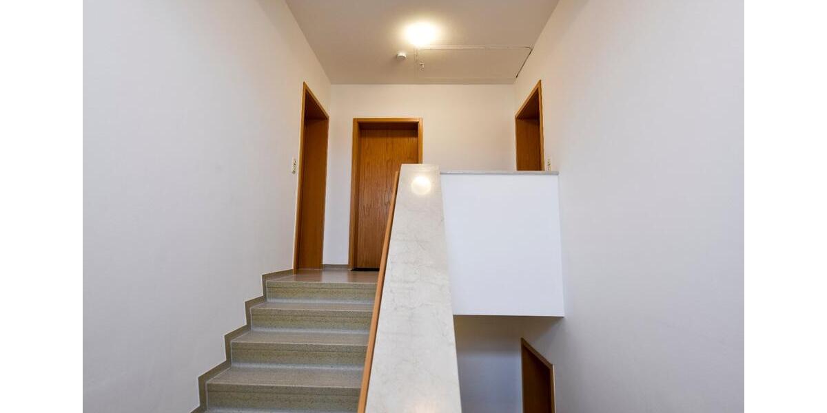 Etagenwohnung Schrobenhausen - 2 Zimmer, 65 m&sup2;, 985&euro; | Angebot:25905413